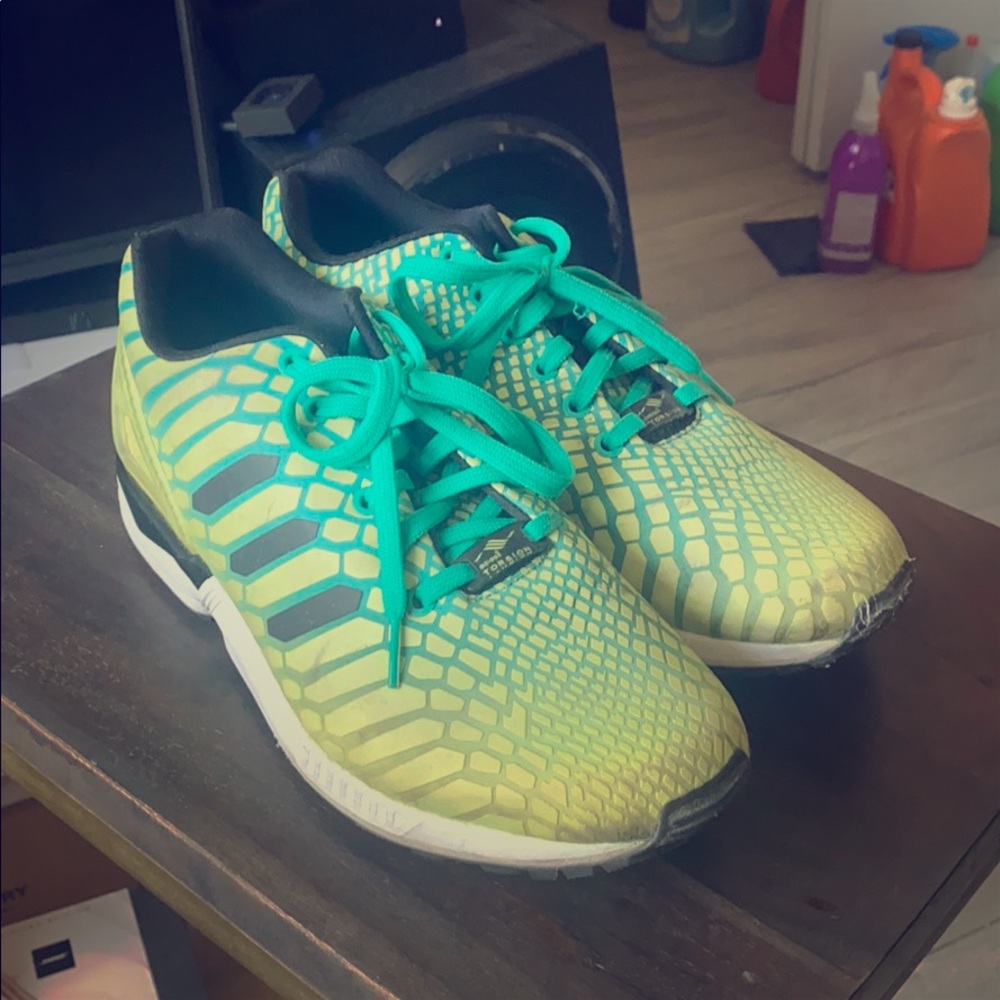 Neon reflective sneakers